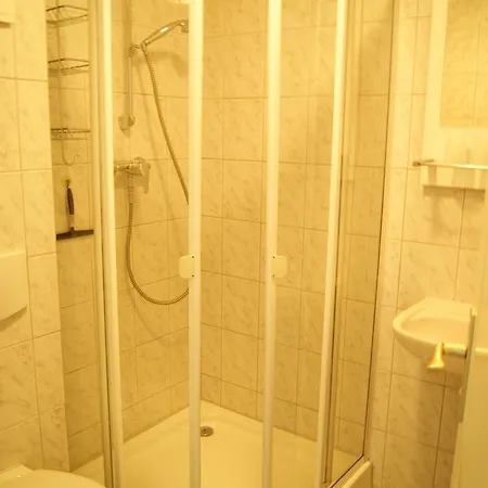 Πανσιόν Waldeck 3*