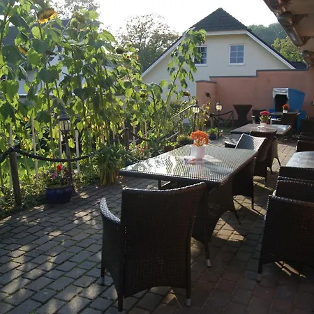 Πανσιόν Waldeck 3*