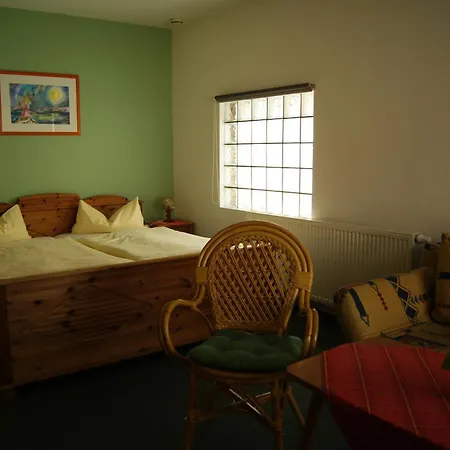 Πανσιόν Waldeck 3*